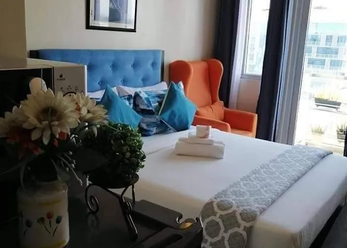 Budget Across Airport T3 Apartment